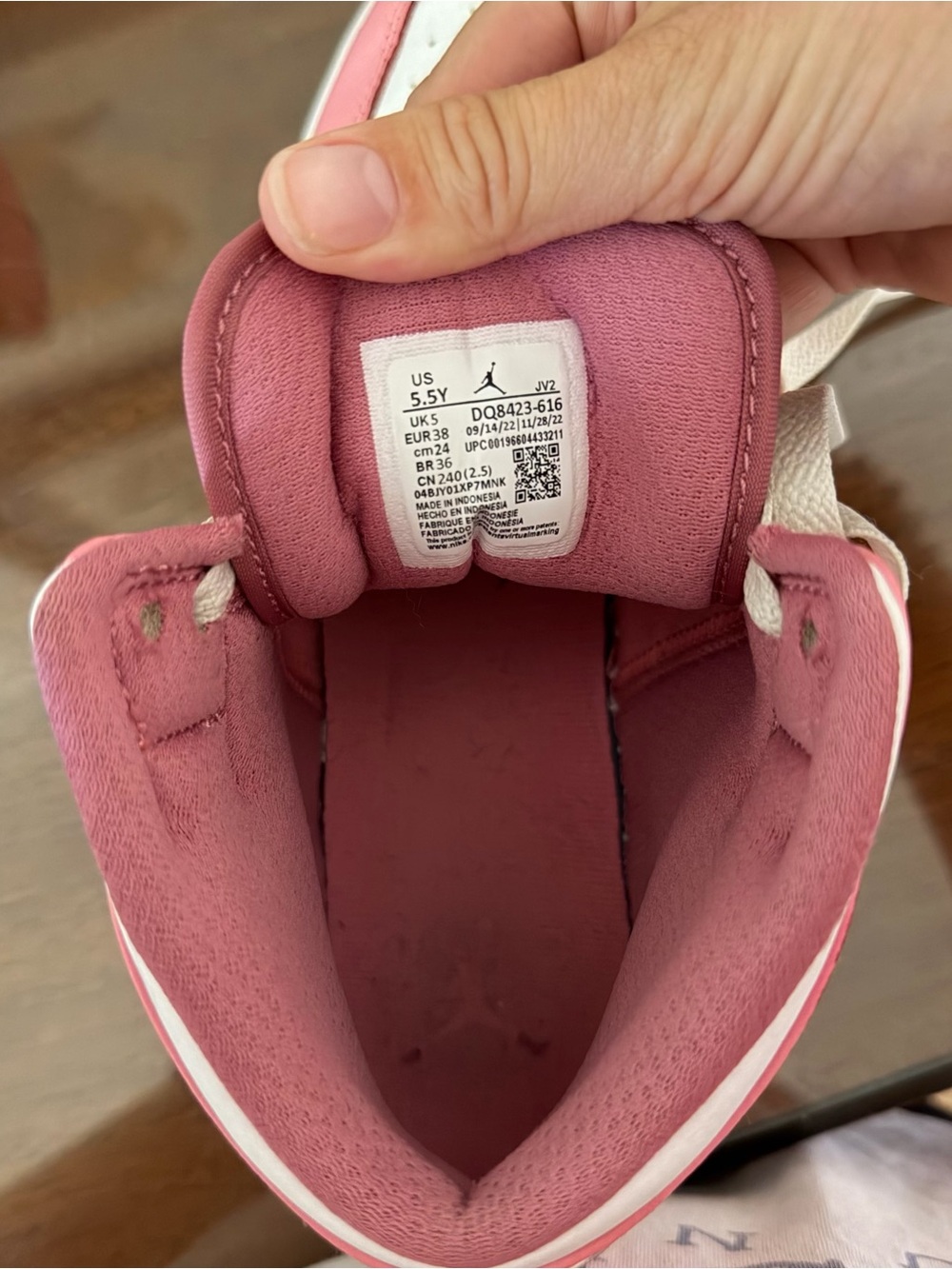 Air Jordan 1 Mid GS Arctic Pink White DQ8423-616 Youth 5.5Y Women’s 7 Sneakers - Picture 7 of 8